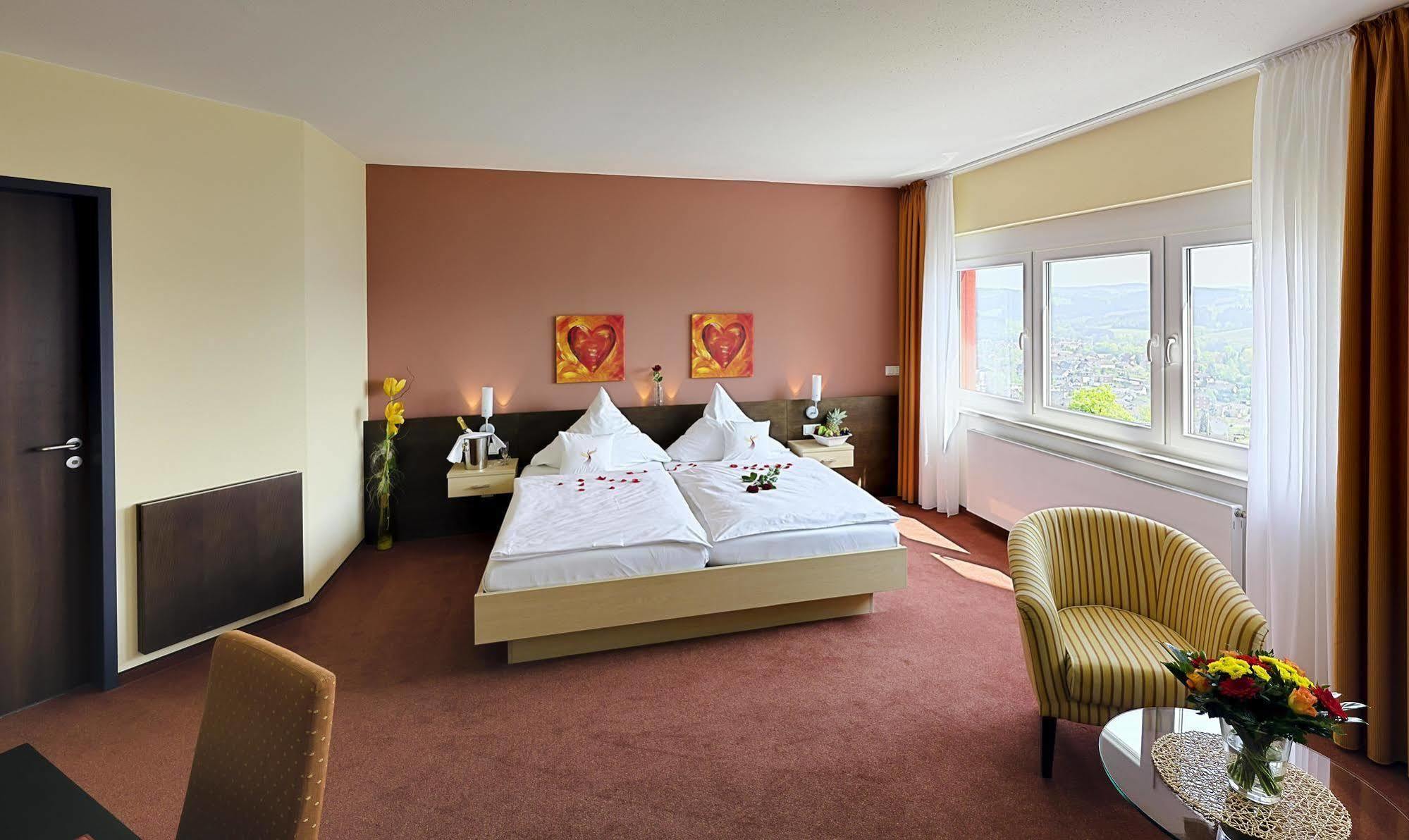 Phoenix Hotel Bergneustadt Kültér fotó